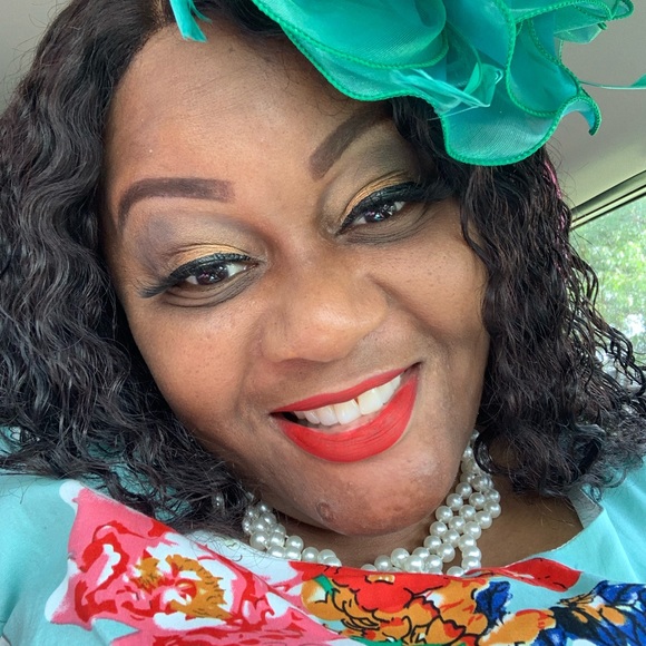 Meet your Posher, Tracy - Picture 4 of 5